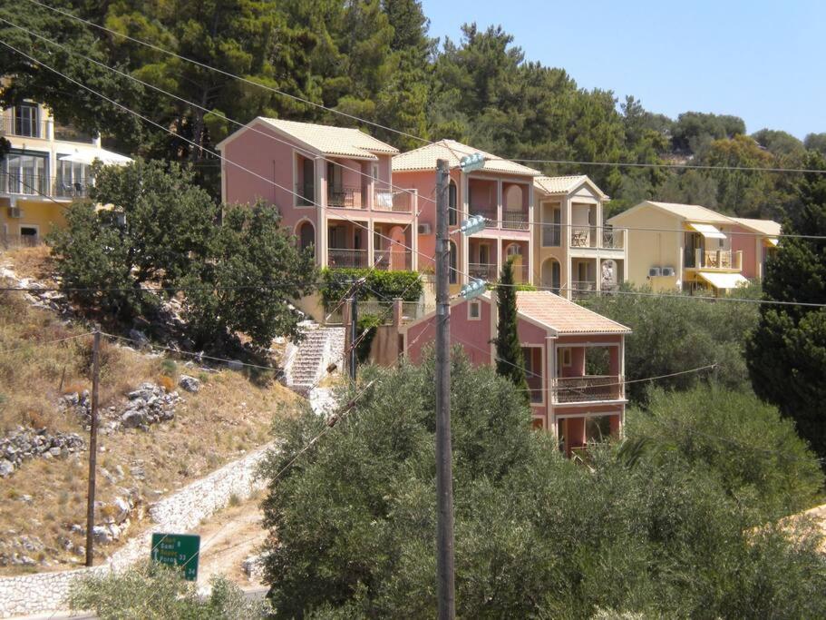 Irida Villa